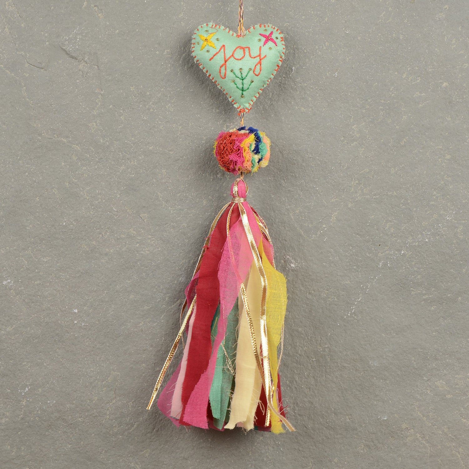 Mila — Festival Hanging