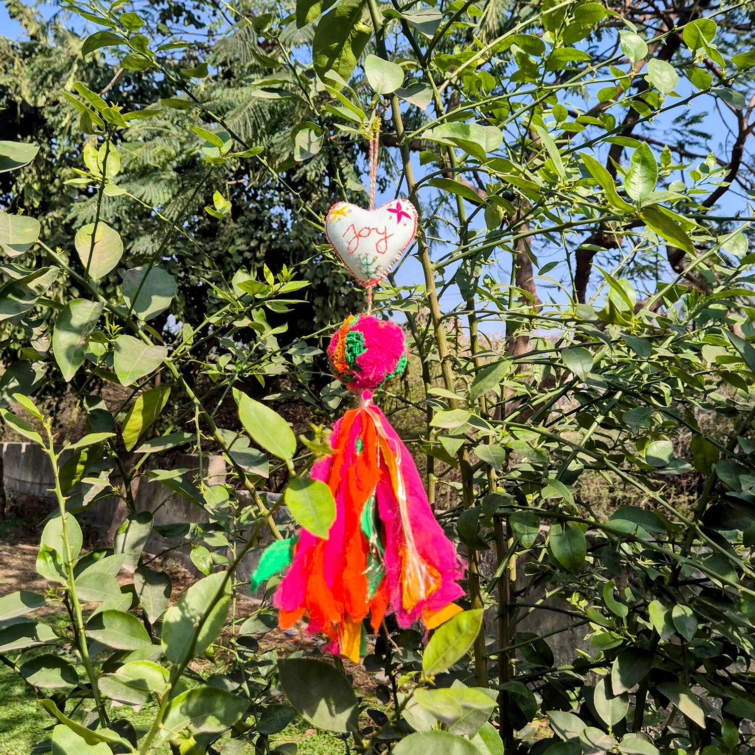 Mila — Festival Hanging